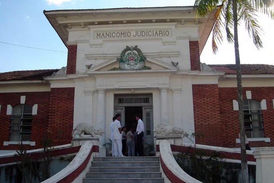 Mãe que matou filha em Leopoldina é transferida para hospital psiquiátrico e judiciário em Barbacena