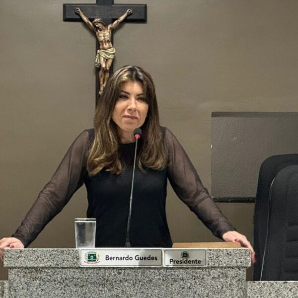 Agosto Lilás: palestra da juíza Dra. Mônica Barbosa reforça combate à violência contra a mulher