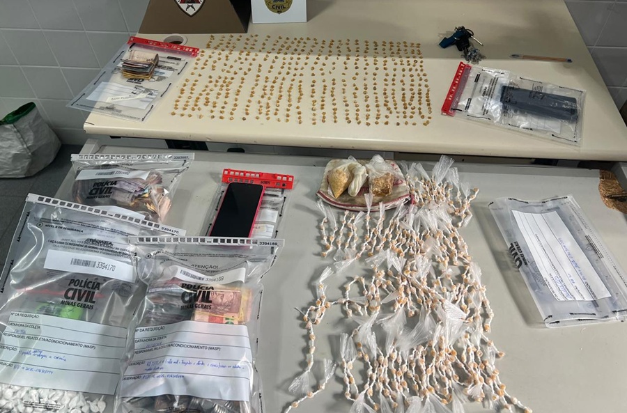 Operação conjunta contra o tráfico de drogas prende 7 pessoas em Muriaé