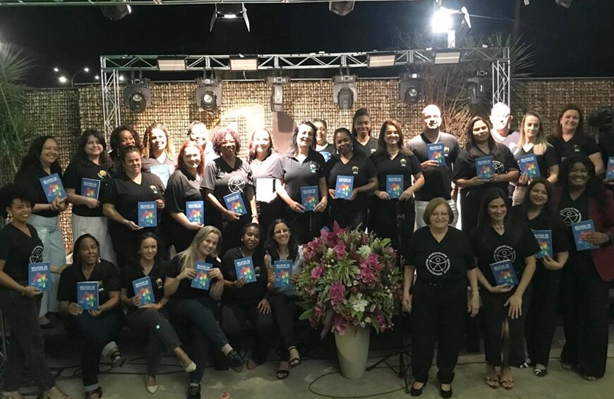 Lançamento do livro ‘Relatos de Vidas Especiais’ promovido pela APAE Leopoldina reúne grande público