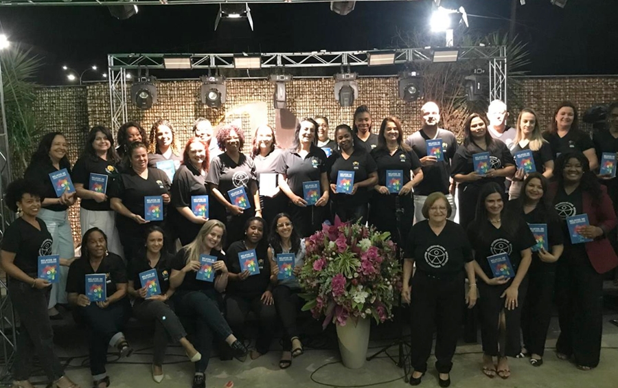 Lançamento do livro ‘Relatos de Vidas Especiais’ promovido pela APAE Leopoldina reúne grande público