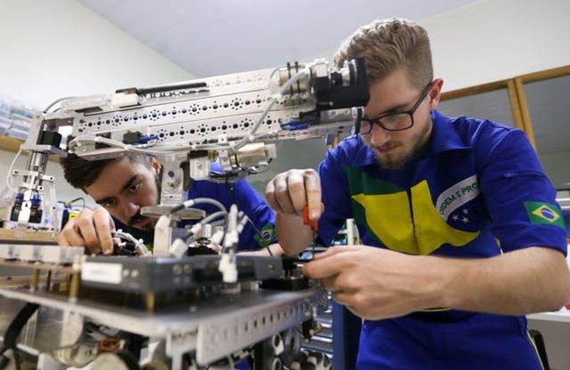 Governo de Minas abre 50 mil vagas em cursos técnicos gratuitos em diversas áreas