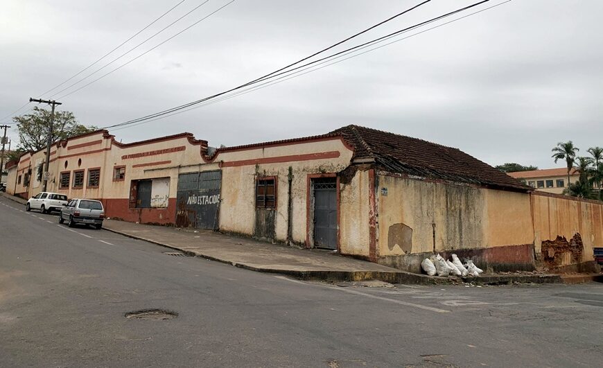 Governo de Minas lança edital de leilão com 37 imóveis pertencentes ao Estado