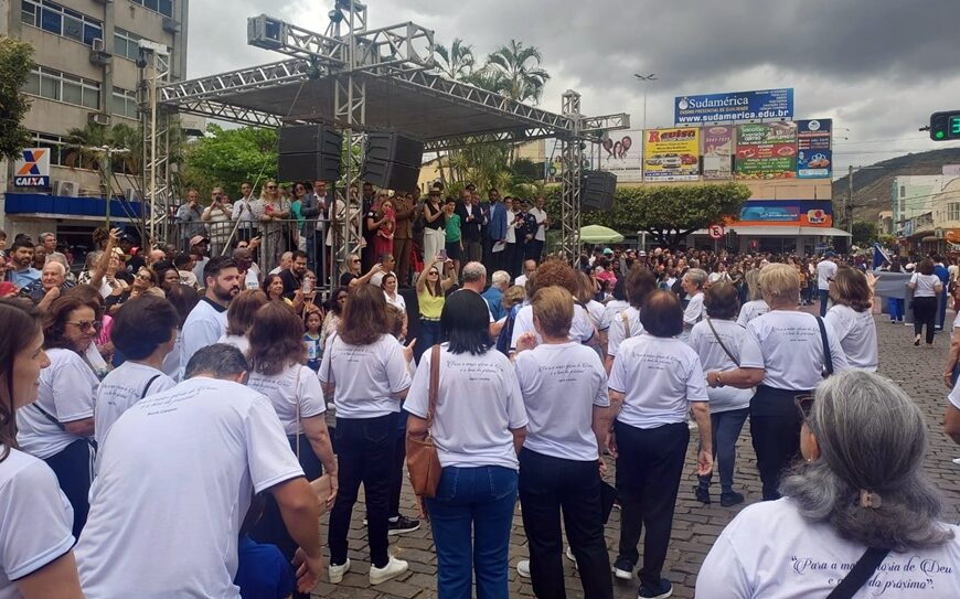 Comemoração da Independência do Brasil leva multidão ao Centro de Leopoldina