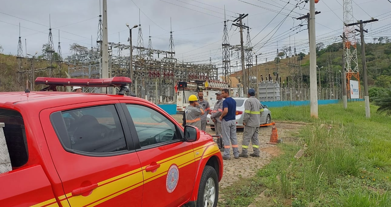 Energia é restabelecida em todo município de Leopoldina após incêndio em subestação