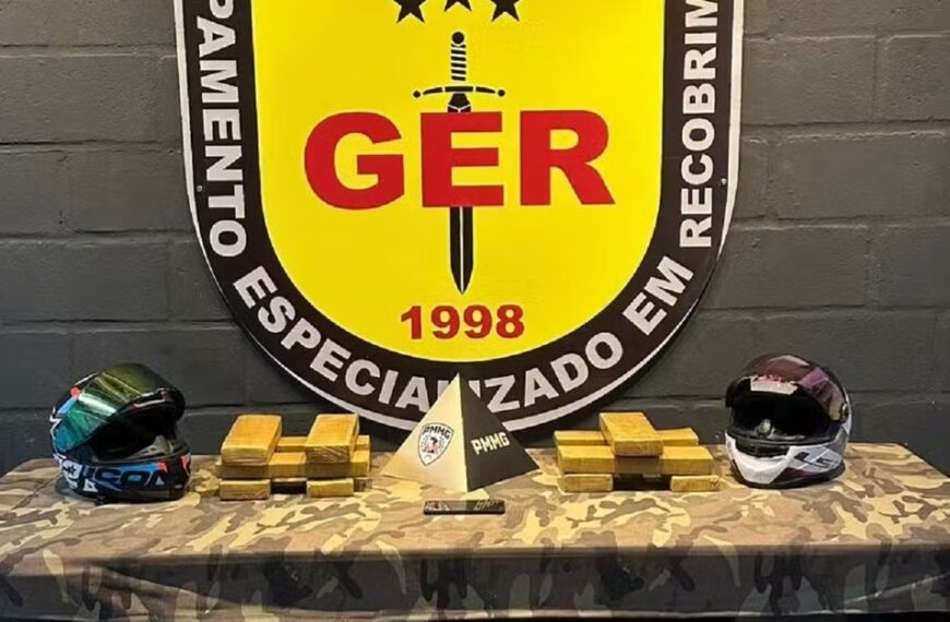 Dupla que levava 11 kg de maconha para Leopoldina é presa pela PM em JF