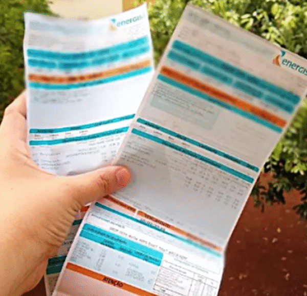 Negociação de contas de luz entra no clima da Black Friday com até 98% de desconto