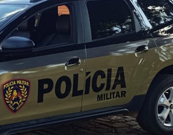 Ladrões furtam uísques, cigarros e chocolates durante arrombamento em supermercado de Leopoldina