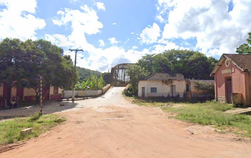 Dupla armada rouba motocicleta em Vista Alegre