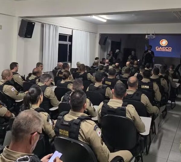 Quase 20 são presos em operação contra facções ligadas ao Comando Vermelho na região