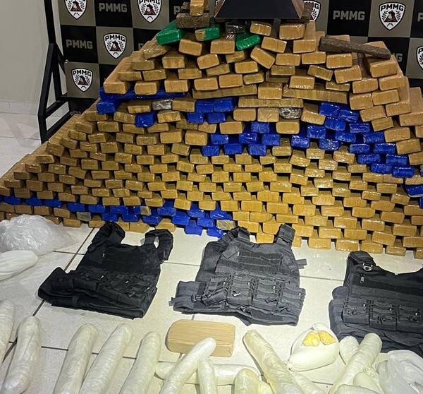 Polícia Militar realiza uma das maiores apreensões de drogas do ano em Muriaé