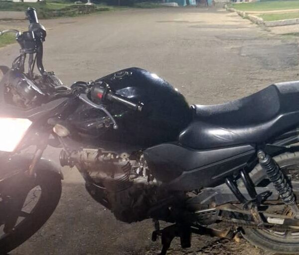 Motocicleta furtada na Rua das Flores é localizada em Piacatuba