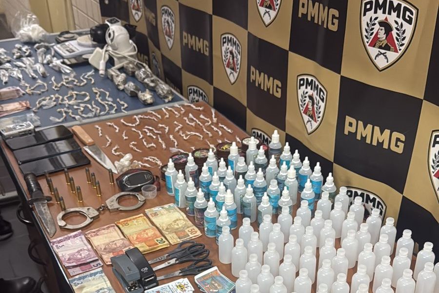 PM prende dois homens e apreende drogas durante operação no Limoeiro em Leopoldina