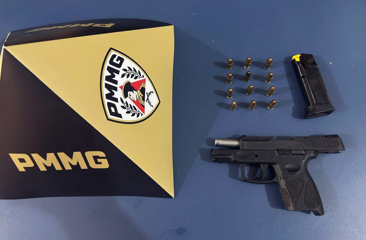 PM evita possível feminicídio e apreende pistola durante ocorrência de agressão em Leopoldina