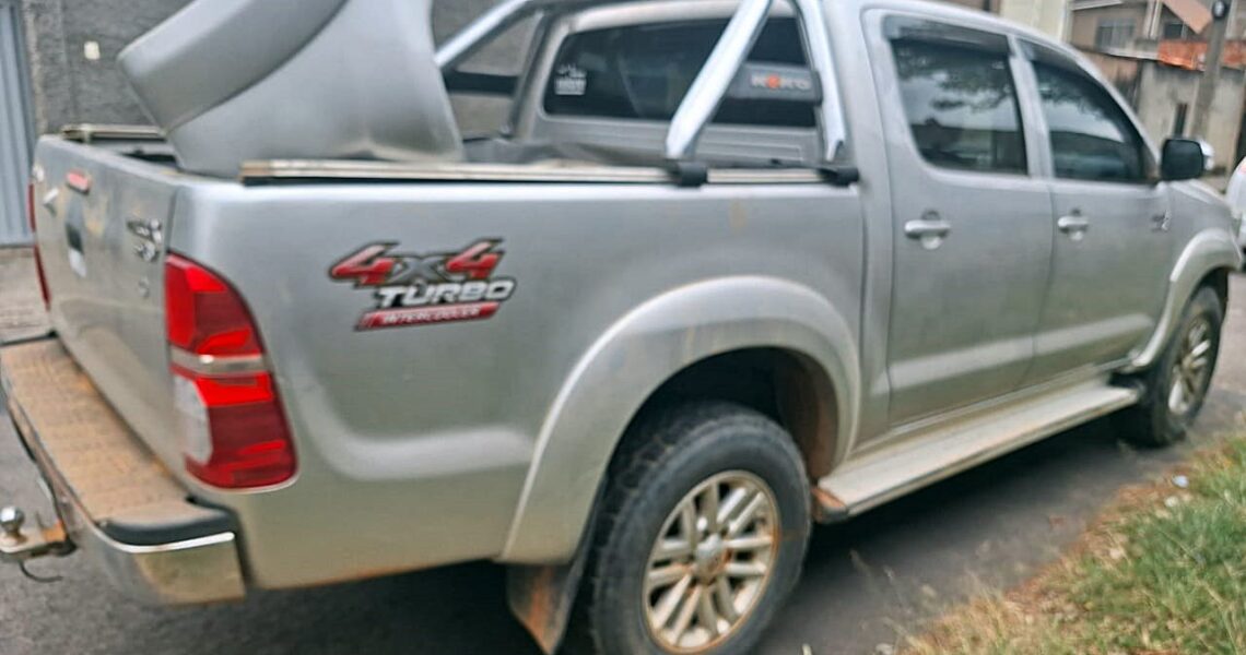 Hilux furtada na zona rural de Leopoldina é recuperada pela Polícia Civil em Juiz de Fora