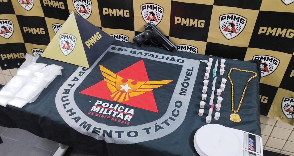 Homem se esconde embaixo da cama e é preso pela PM com droga e simulacro no Bela Vista em Leopoldina