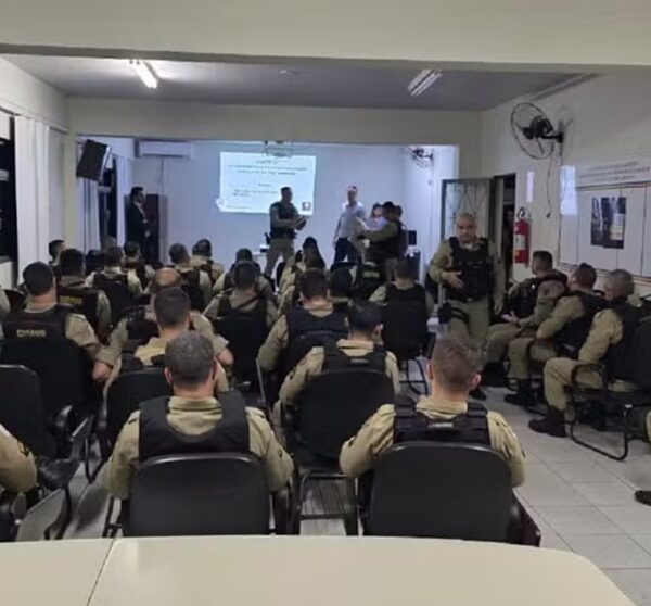 Quase 50 pessoas são presas em operação contra o Comando Vermelho na região