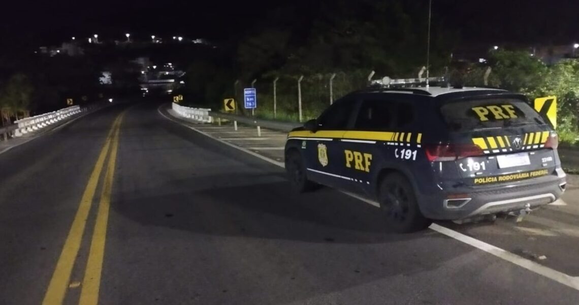 Motociclista e passageira ficam feridos em acidente no viaduto do Bela Vista em Leopoldina
