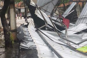 Duas famílias ficam desabrigadas após tempestade com granizo em Leopoldina