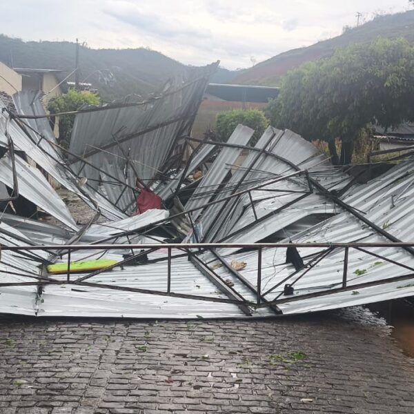 Prefeitura de Leopoldina decreta Situação de Emergência após temporal com granizo e ventos fortes