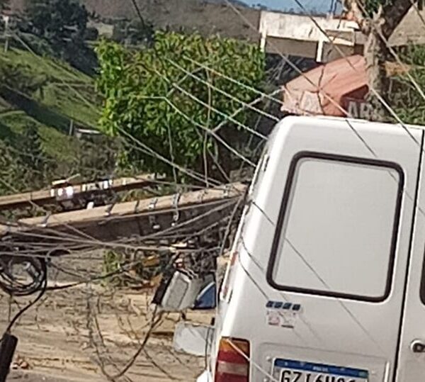 Energisa informa que já restabeleceu energia para 85% dos clientes afetados pelo temporal em Leopoldina