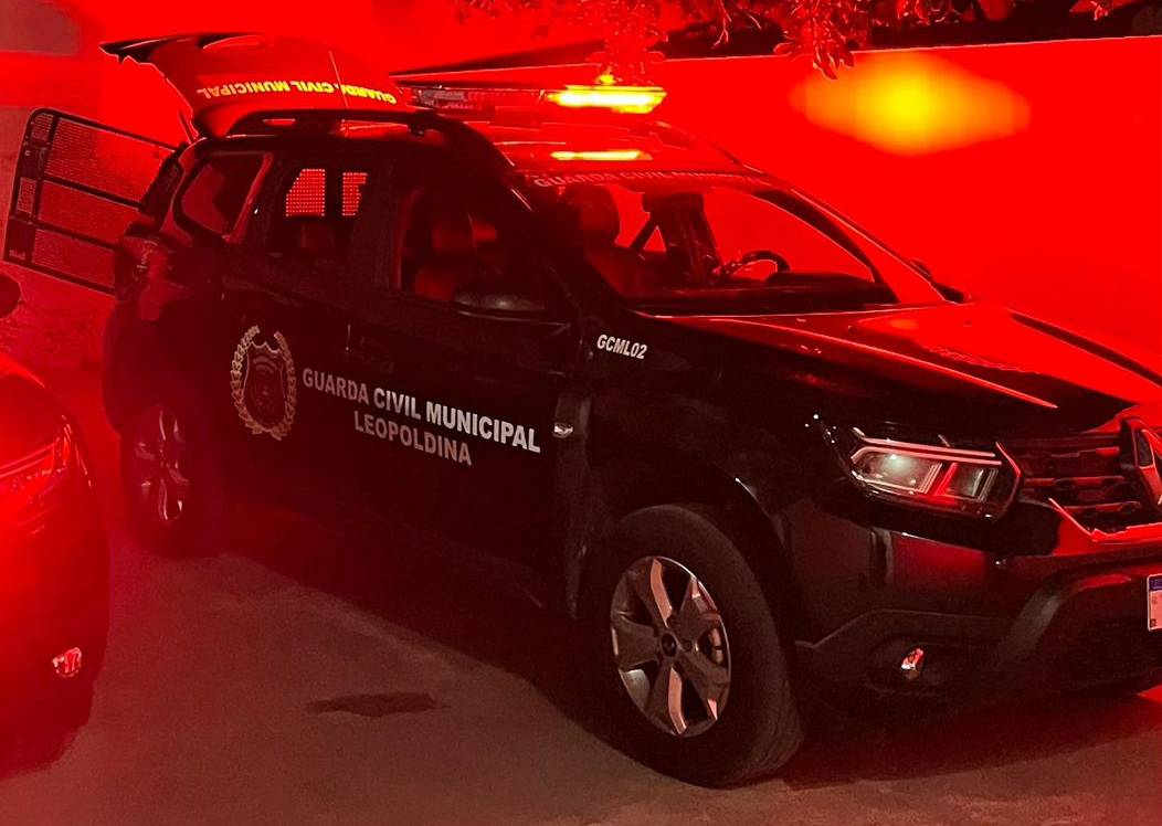 Homem furta camisa do Flamengo e acaba detido pela GCM em Leopoldina