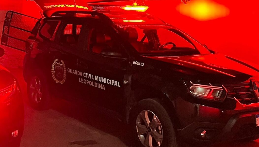 Homem é preso pela GCM suspeito de agredir com socos e mordidas ex-companheira em Leopoldina