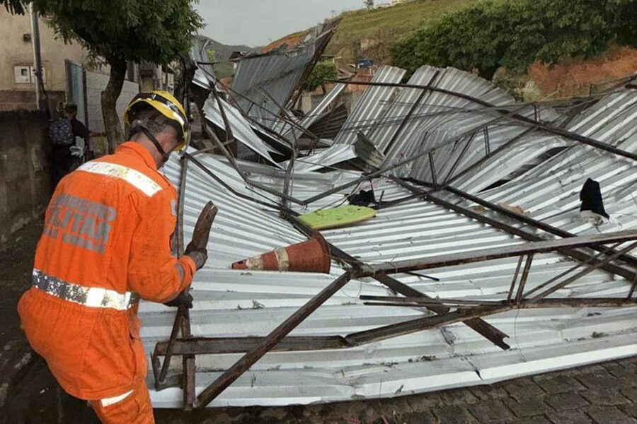 Projeto aprovado pela Câmara destina R$ 250 mil para recuperação de casas atingidas pelas chuvas em Leopoldina