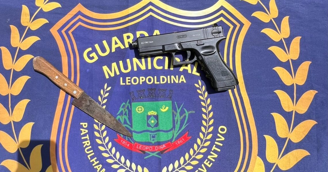 Homem é preso após ameaçar companheira e mantê-la em cárcere privado em pousada de Leopoldina