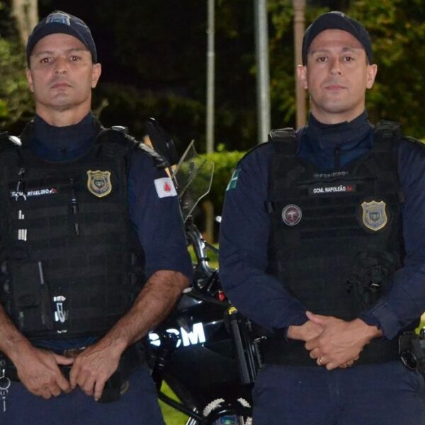 Homem é preso após ameaçar ex-companheira e moradores com machado em Leopoldina