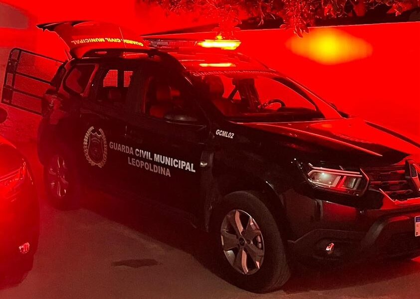 Filho ameaça a mãe e é preso pela GCM no bairro Pedro Brito em Leopoldina