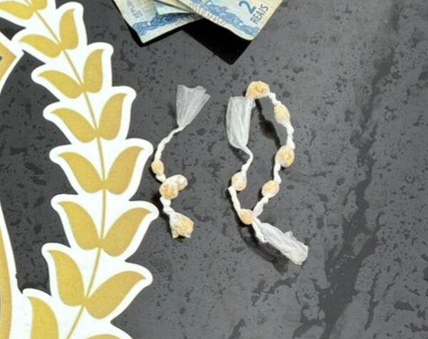 Homem é preso pela GCM com 10 pedras de crack no Rosário em Leopoldina