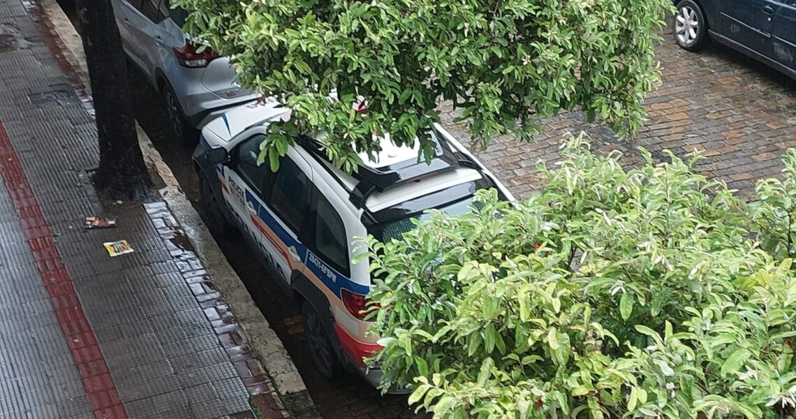 Idoso é agredido e roubado enquanto aguardava transporte para hemodiálise no Centro de Leopoldina