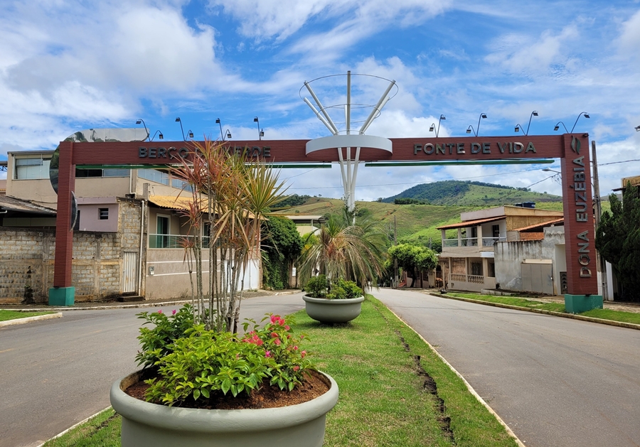 Família é rendida por bandidos armados durante roubo em distrito de Dona Euzébia