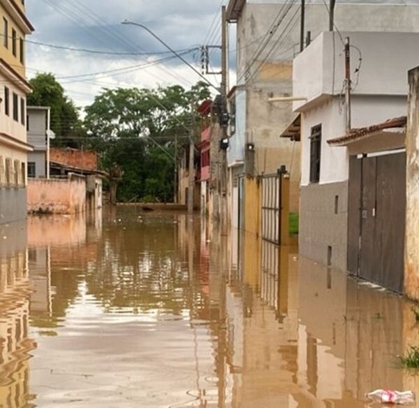 Defesa Civil emite alerta severo para risco de inundação em Muriaé