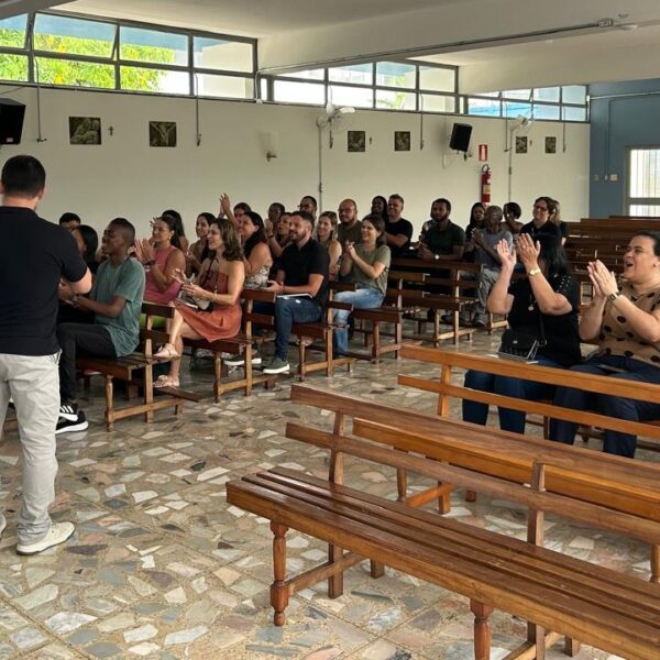 Escola SESI de Leopoldina inicia ano letivo com acolhimento a professores e funcionários