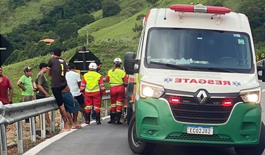 Caminhoneiro morre após pular de veículo desgovernado na Serra da Vileta em Leopoldina