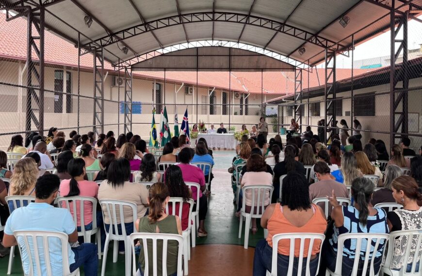 Encontro regional do Pacto Mineiro pela Alfabetização reúne educadores em Leopoldina