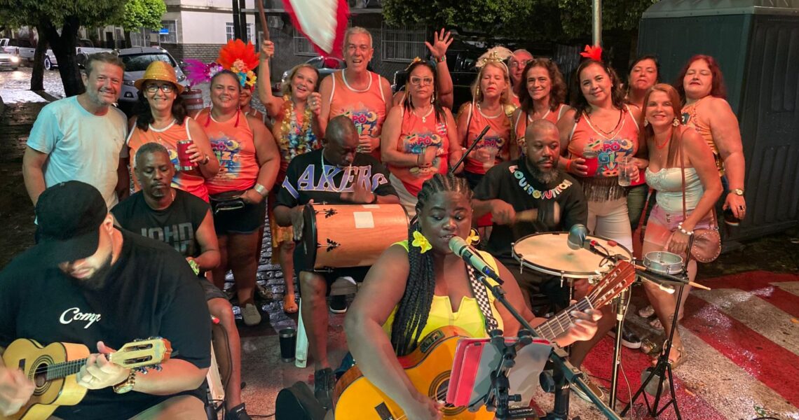 Carnaval em Leopoldina começa com festa nas ruas e clima de muita animação