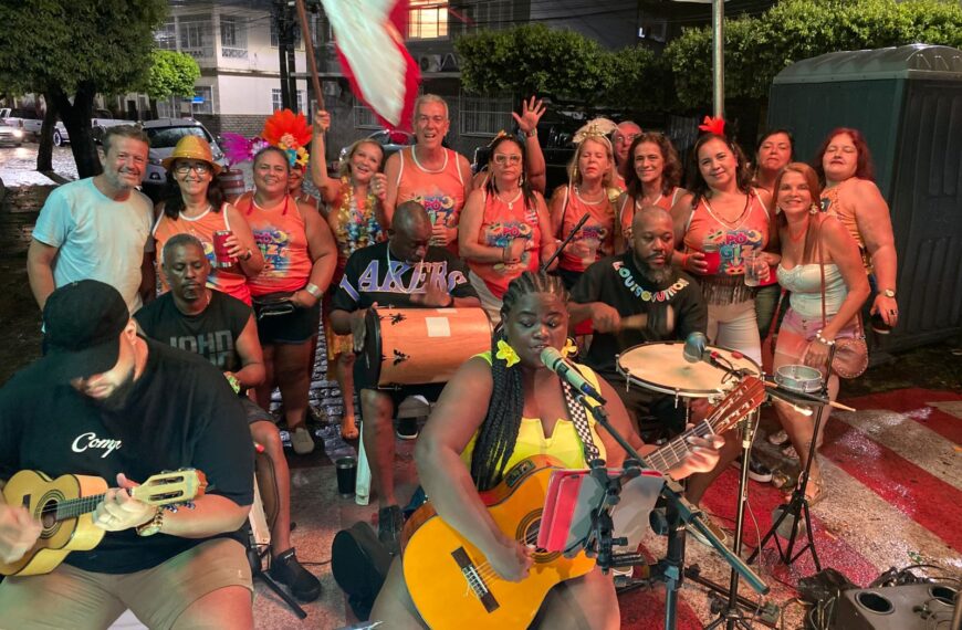 Carnaval em Leopoldina começa com festa nas ruas e clima de muita animação