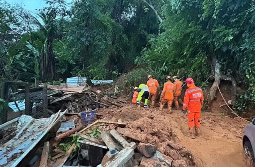 Homem morre soterrado após deslizamento atingir casa em Muriaé