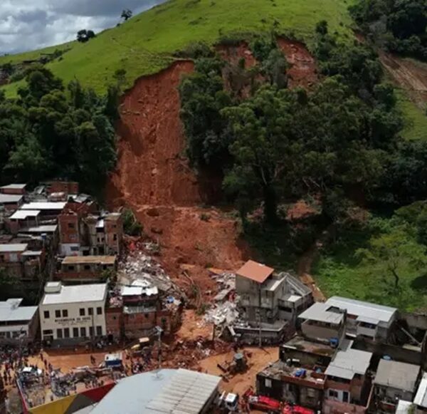 Número de mortos chega a 53 em Juiz de Fora e Ubá
