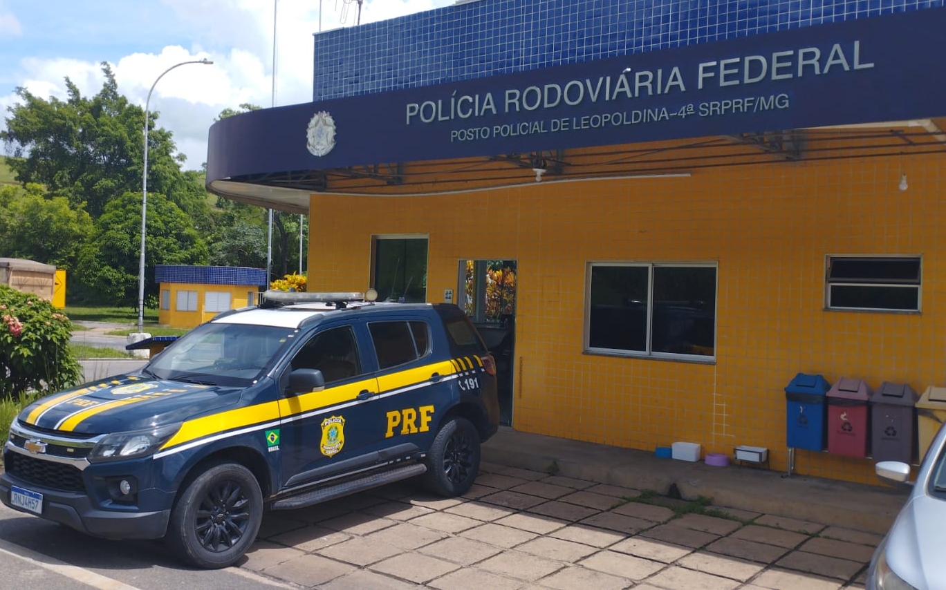 Pedestre morre após ser atropelado e motorista foge sem prestar socorro na BR-116 em Leopoldina