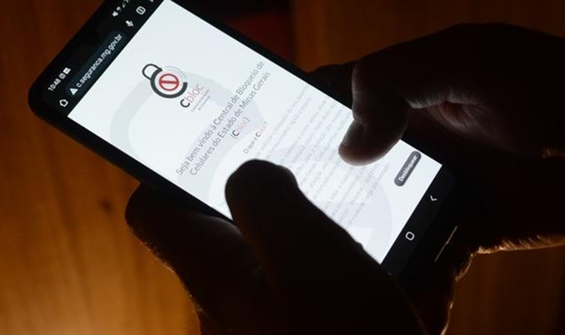 Celular roubado ou furtado no Carnaval? Saiba como bloquear o aparelho em Minas