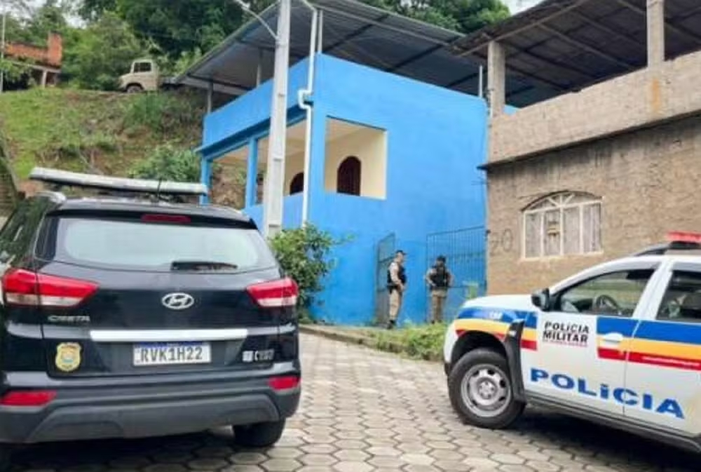 Mulher é morta a tesouradas dentro de casa em Miradouro