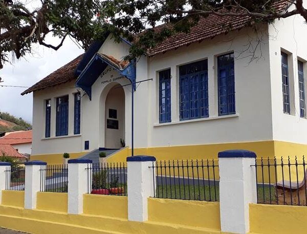 Exemplo de dedicação: alunos da Escola Estadual Pompílio Guimarães, em Piacatuba, garantem vagas em instituições de referência