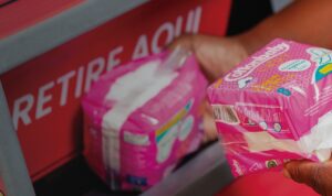 Prefeitura de Leopoldina passa a distribuir absorventes gratuitos pelo Programa Dignidade Menstrual
