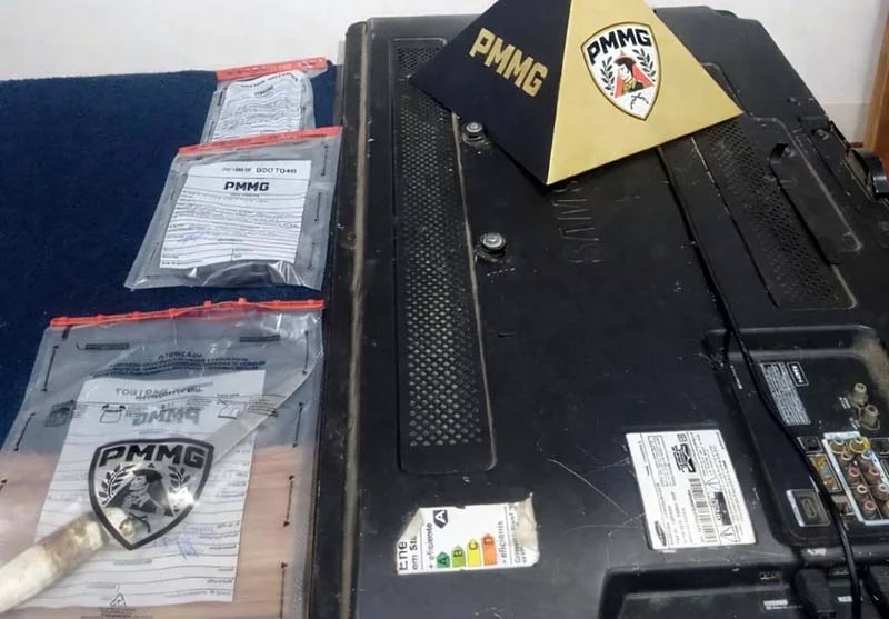 Dupla é presa após invadir casa, agredir moradores e roubar objetos em Cataguases