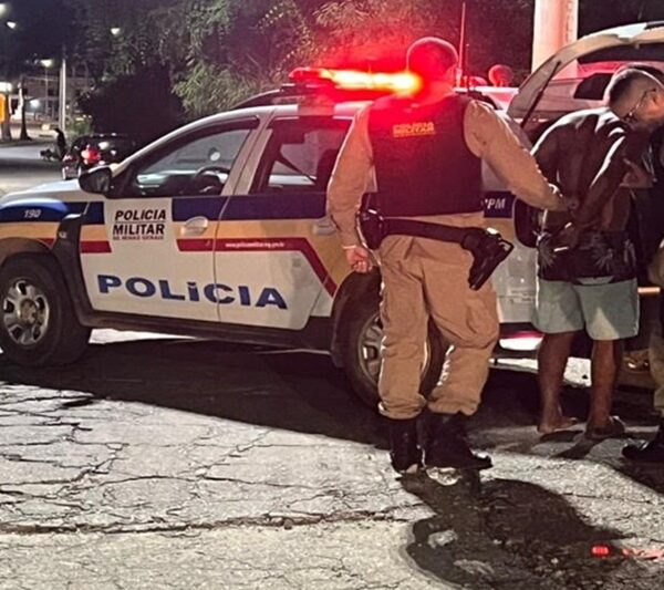 Condutor inabilitado e com moto adulterada provoca acidente e acaba preso em Muriaé