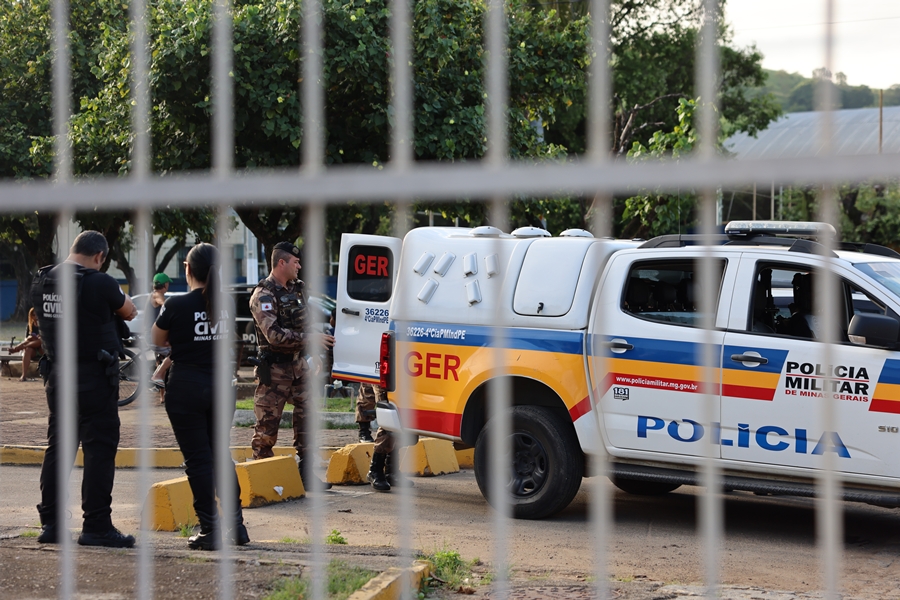 Megaoperação contra facções do tráfico de drogas prende sete pessoas em Além Paraíba